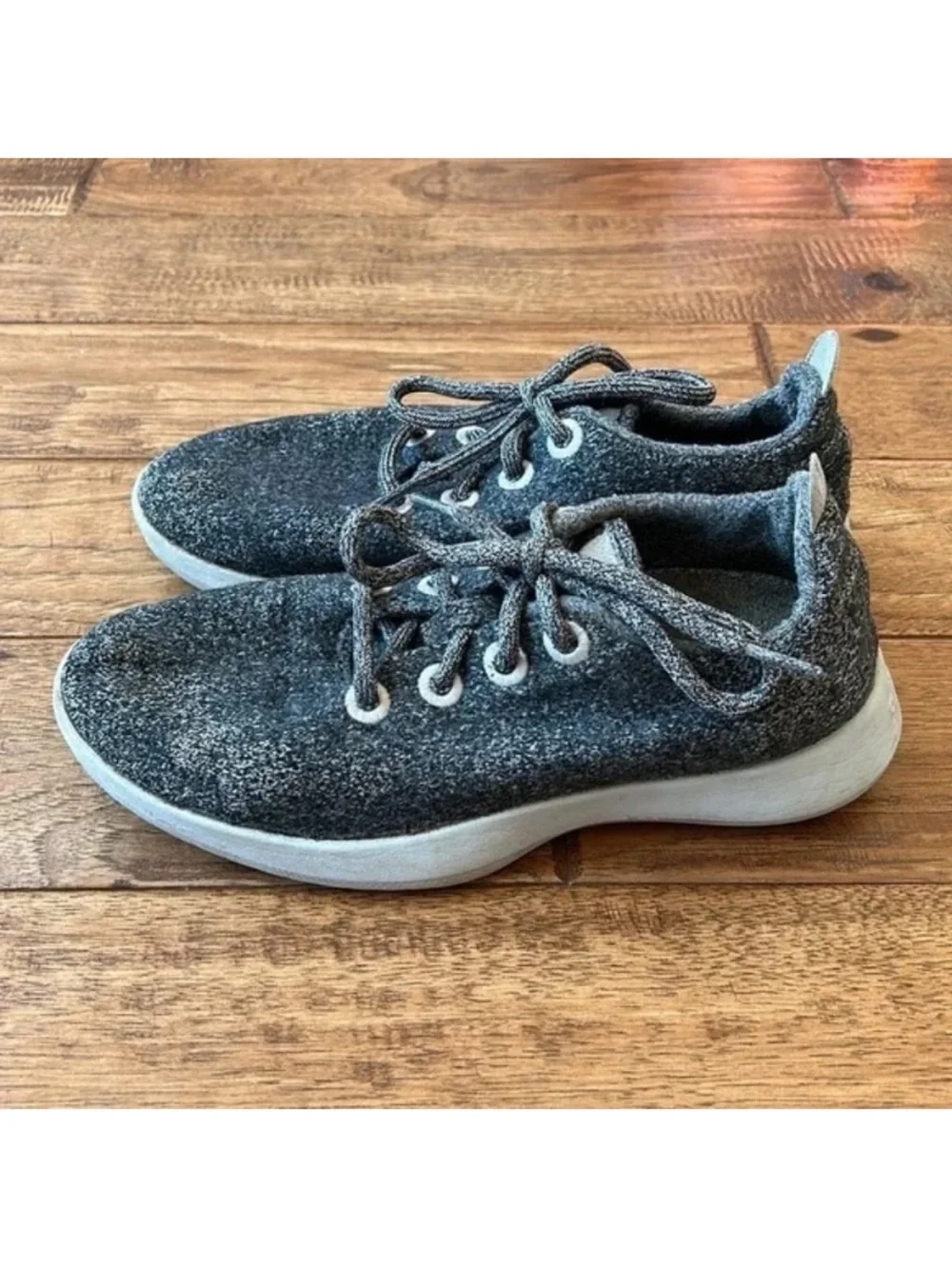 Allbirds Wool Runners Sustainable Wool Running Shoe Sneaker Gray Womens Size 7